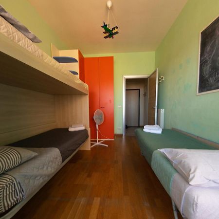 Attico Con Vista Panoramica Apartment Livorno Bagian luar foto