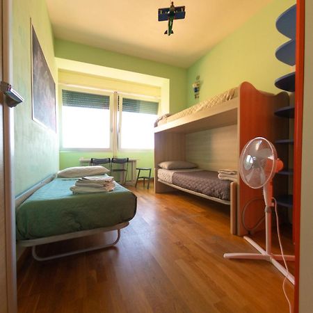 Attico Con Vista Panoramica Apartment Livorno Bagian luar foto